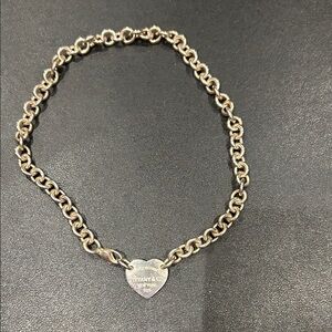 Tiffany & Co. Heart tag chain link chocker in silver